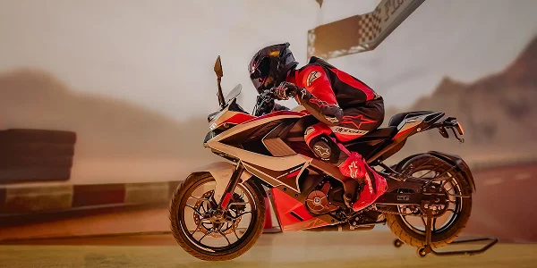 PULSAR RS 200 UG